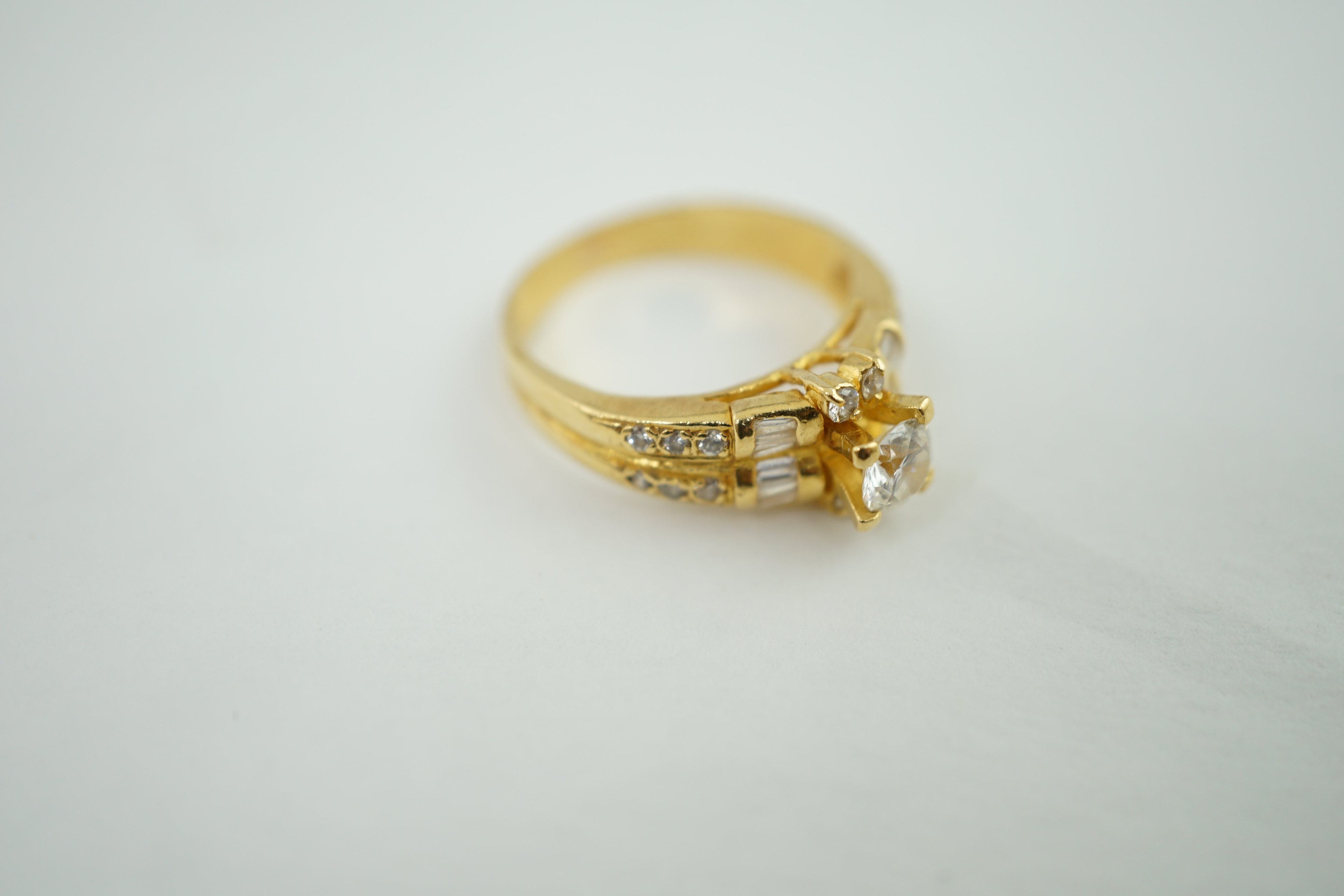 A 20ct gold and diamond dress ring